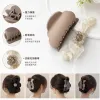Fashionable hair clips and headwear, simple and versatile hair accessories, girls' hair accessories, hair clips, hair accessories, hair clip headwear combination style Application Scenario